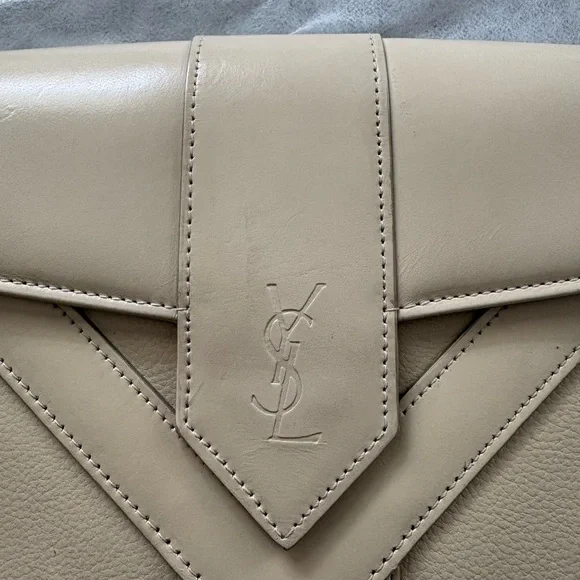 Yves Saint Laurent Shoulder Bag Leather Purse Beige YSL Vintage Auth - Picture 2 of 7